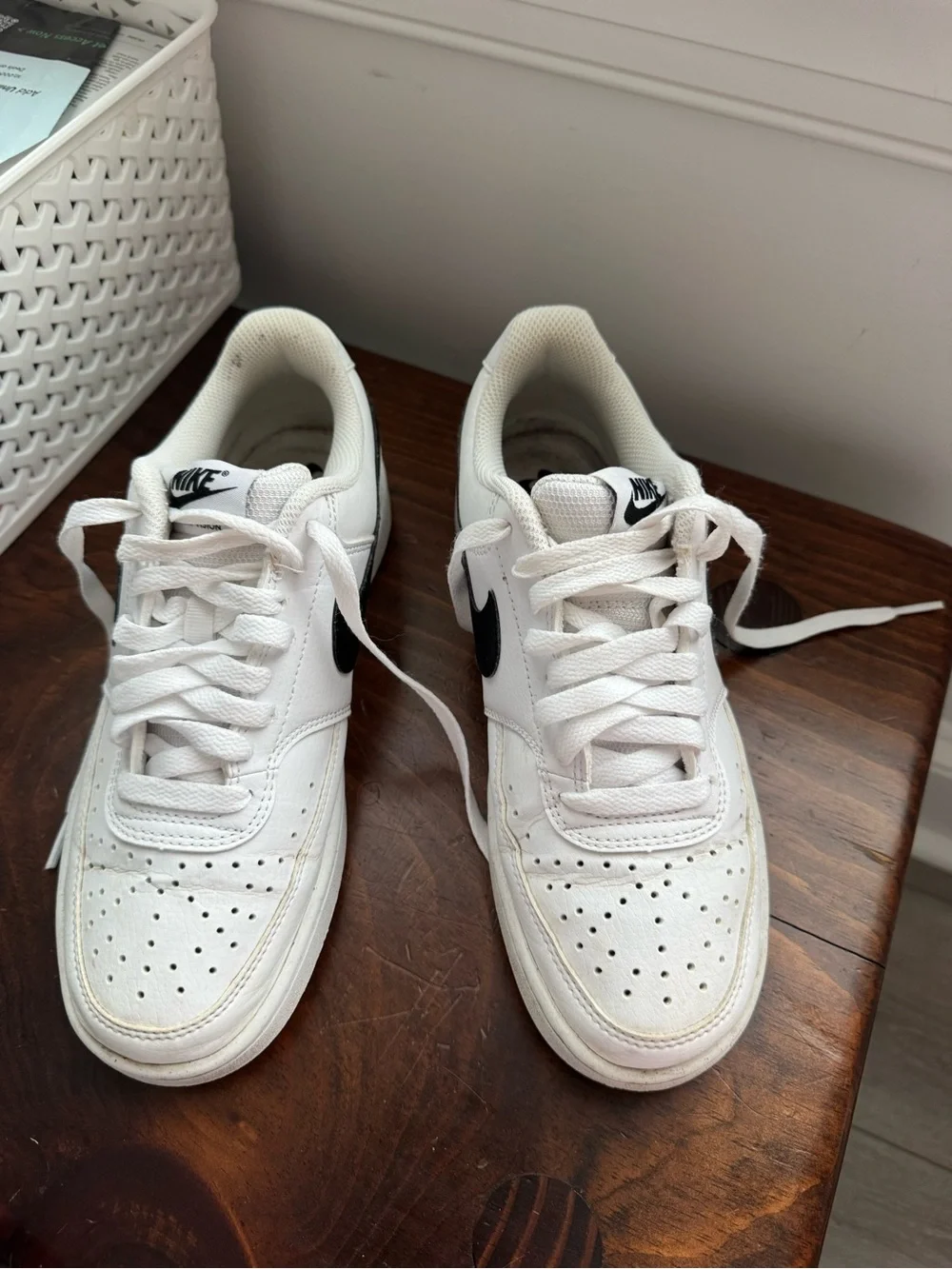 Nike classic court
